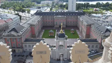 Der Landtag in Potsdam 
Stadtschloss von der Nicolaikirche aus gesehen.
